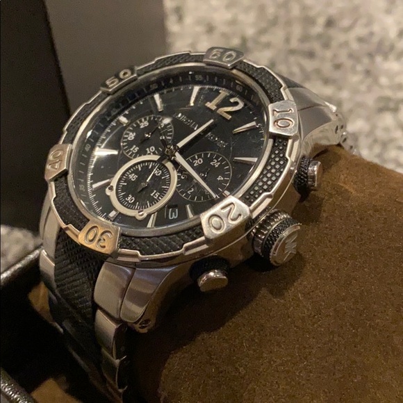 Michael Kors watch - Picture 3 of 4